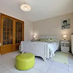 De Charme En Auvergne, Cour Fermee, Jardins Prives, Bbq, Babyfoot, Proche St Jacques De Compostelle - Fr-1-582-232 Saint-Georges-Lagricol