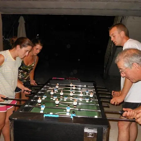 De Charme En Auvergne, Cour Fermee, Jardins Prives, Bbq, Babyfoot, Proche St Jacques De Compostelle - Fr-1-582-232 منزل ريفي