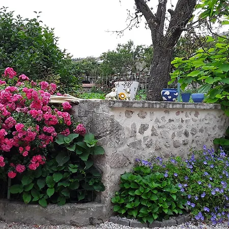 منزل ريفي De Charme En Auvergne, Cour Fermee, Jardins Prives, Bbq, Babyfoot, Proche St Jacques De Compostelle - Fr-1-582-232