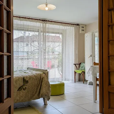 De Charme En Auvergne, Cour Fermee, Jardins Prives, Bbq, Babyfoot, Proche St Jacques De Compostelle - Fr-1-582-232 * Saint-Georges-Lagricol